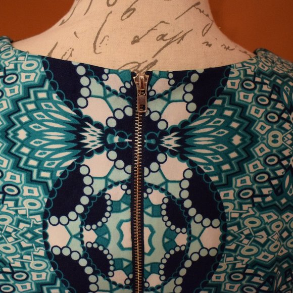 4/$20 La Vanya Sleeveless Top Large - Picture 4 of 4